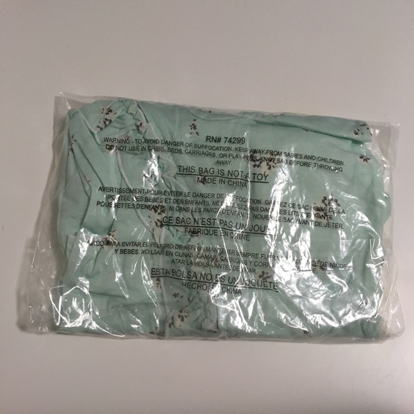 🆕JESSICA SIMPSON BABY - 3/6M - NWT - 2PC AQUA FLORAL SLEEPER AND HEADBAND - Picture 3 of 5